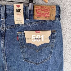 Levi's 501 Original Fit Jeans Mens 38x32 Straight Leg Button Fly *New w/Tags*